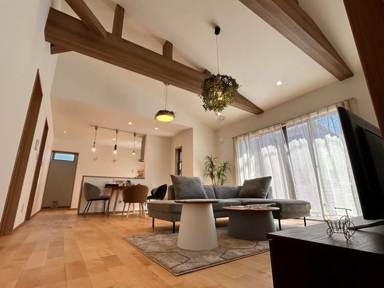 【レキオホームの家づくり】「私もここで」。母娘2人で暮らす無垢床の平屋