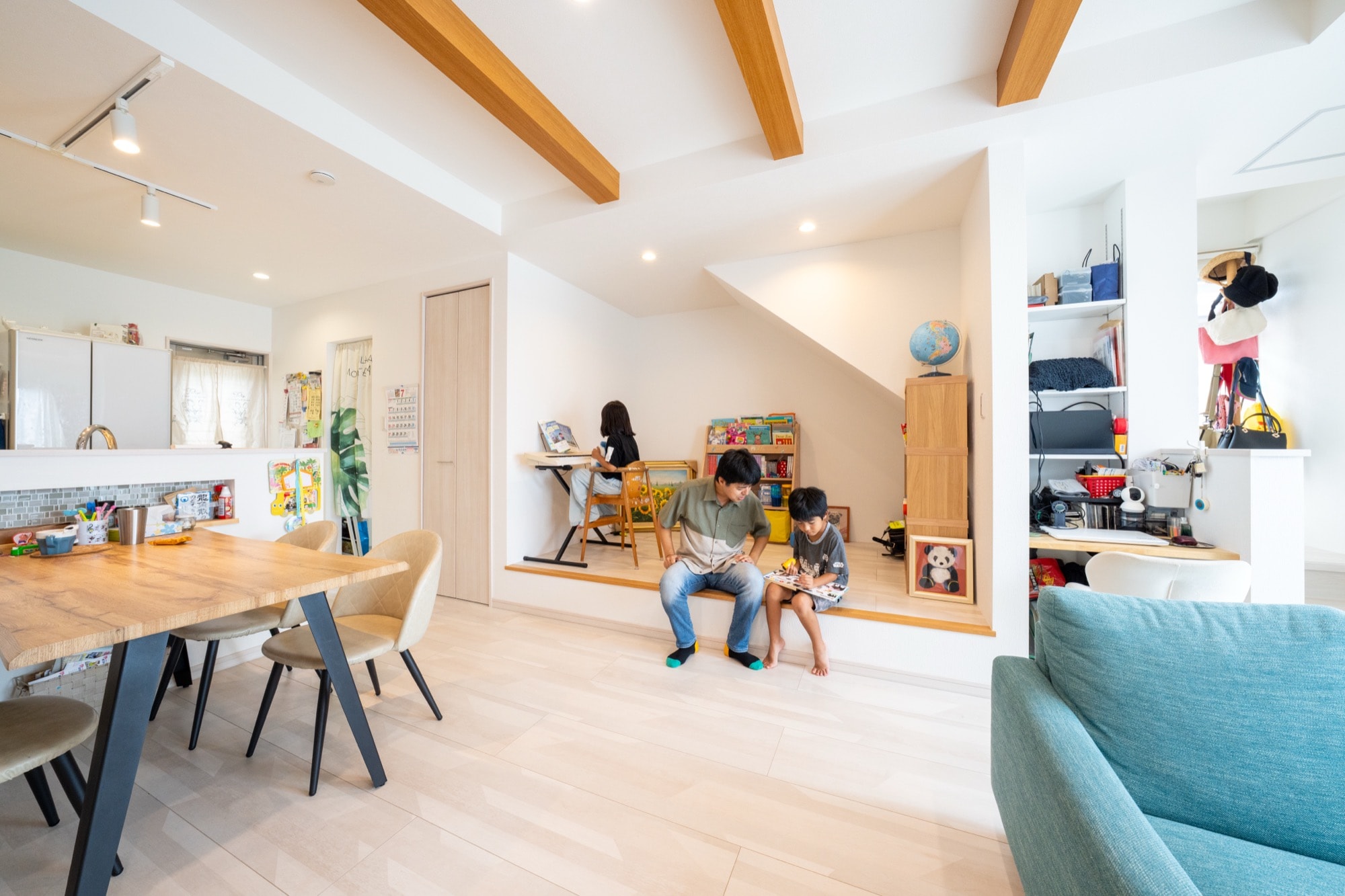 ヌックのあるLDKで、家族の”好き”を育む木の住まい